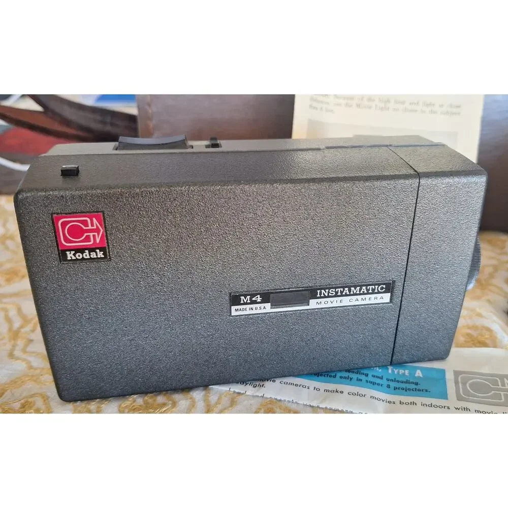 Kodak Instamatic M4 movie camera & Kodak Instamatic movie light model 1 w/ case